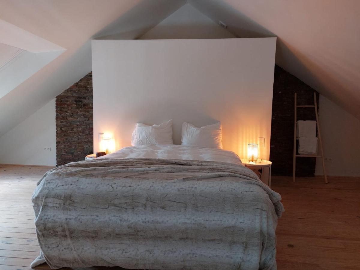 Entre Deux Eaux Villa Ланакен Екстериор снимка